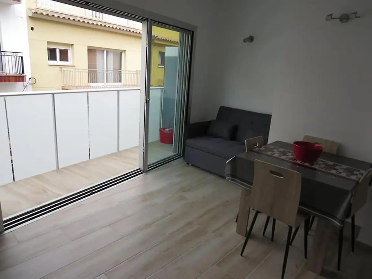 Centre De Roses 500 M De La Plage Appartement 6 Personnes Rav Spain