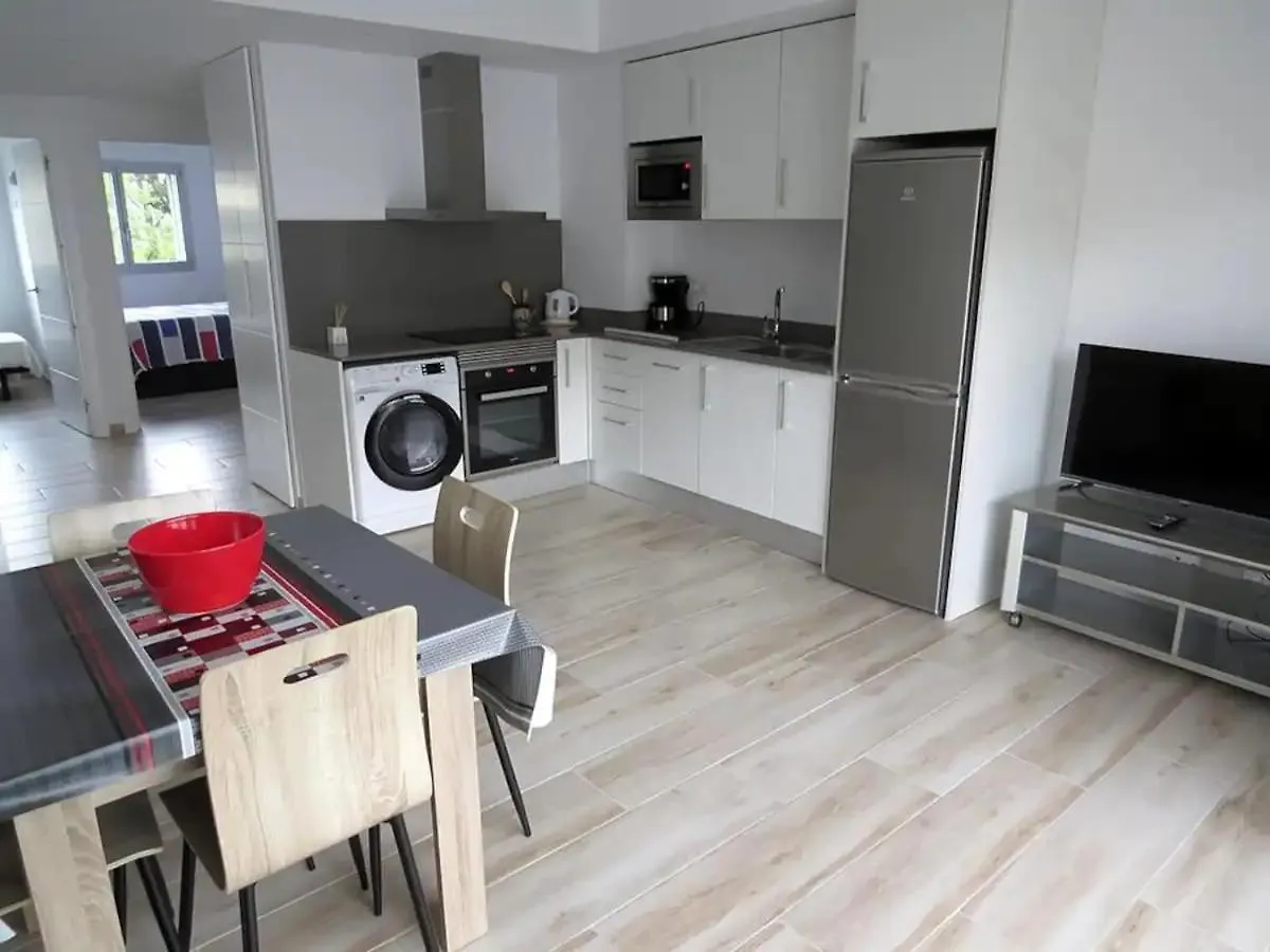 Apartment Centre De Roses 500 M De La Plage Appartement 6 Personnes Rav Spain